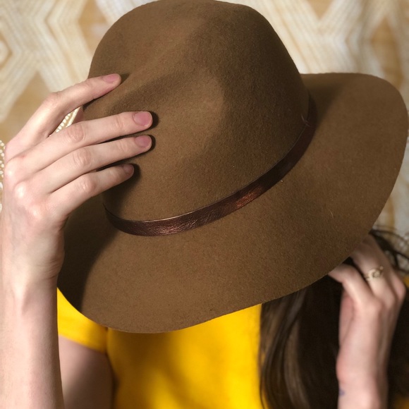 ๐ธHOST PICK๐ธ Mossimo Wool Hat - Picture 1 of 5